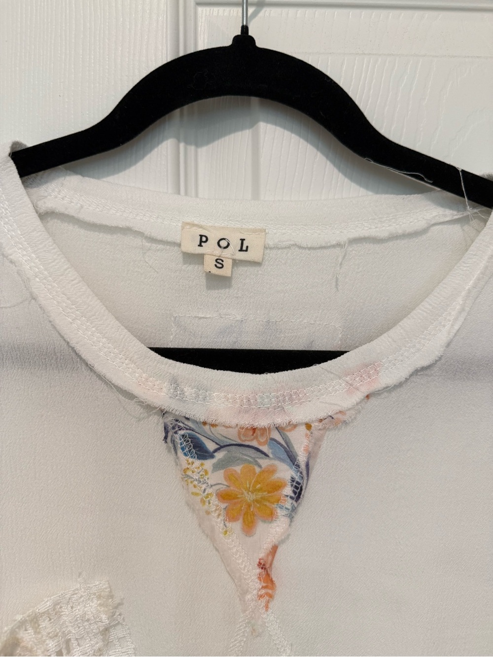 POL Cream Floral Crochet-Sleeve Blouse - Picture 4 of 8